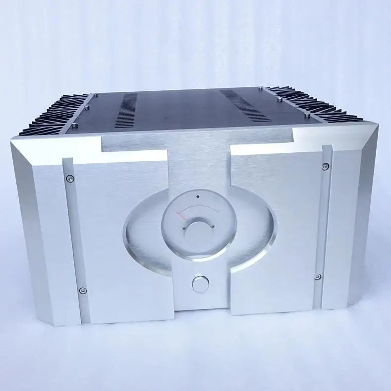 Одна пара hi-fi стереоусилителей PASS XA160