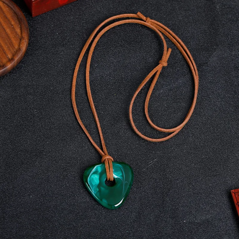 Film Coraline Sehenstein Schlüsselanhänger Grüner Stein Halskette Laika Libelle Haarnadel Cosplay Kostüm Ohrringe Schmuck Geschenke – Detail 8