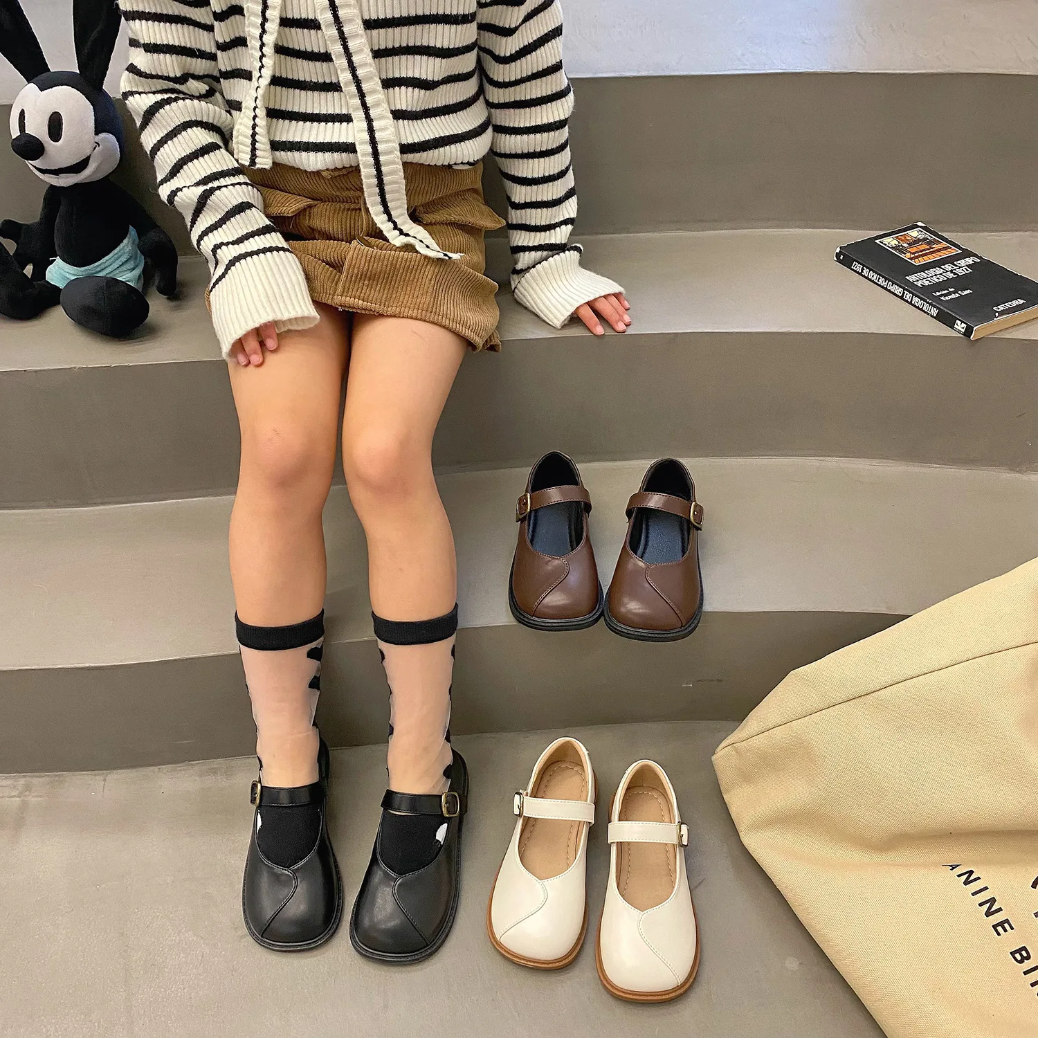 

Children Mary Jane British Style Three Colors Vintage 21-37Girls Leather Shoes School Kids Flats