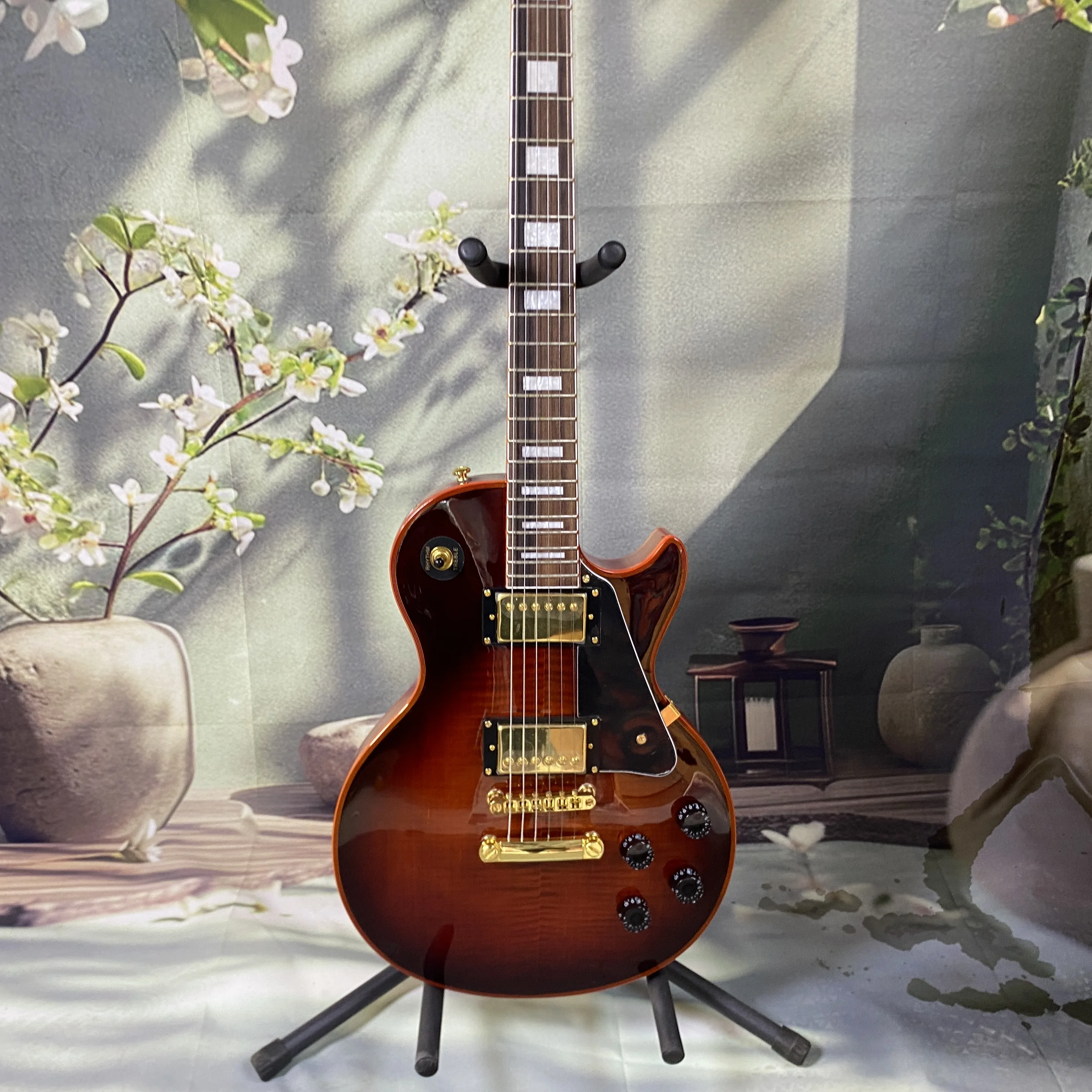 LP6 String Electric Guitar HH Pickup Gold Hardware Flame Maple Top Mahogany Body Rosewood Fingerboard guitar accessories