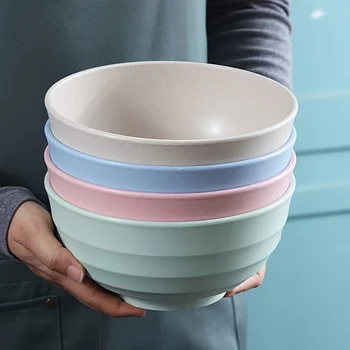 4-Piece Plastic Bowl Set 1