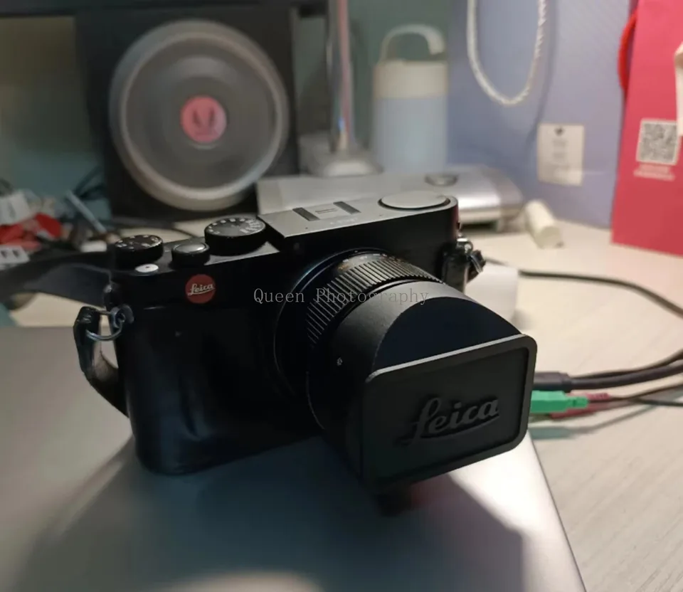 ライカ 純正フード 18774 ライカ X VARIO用フード18774とフード