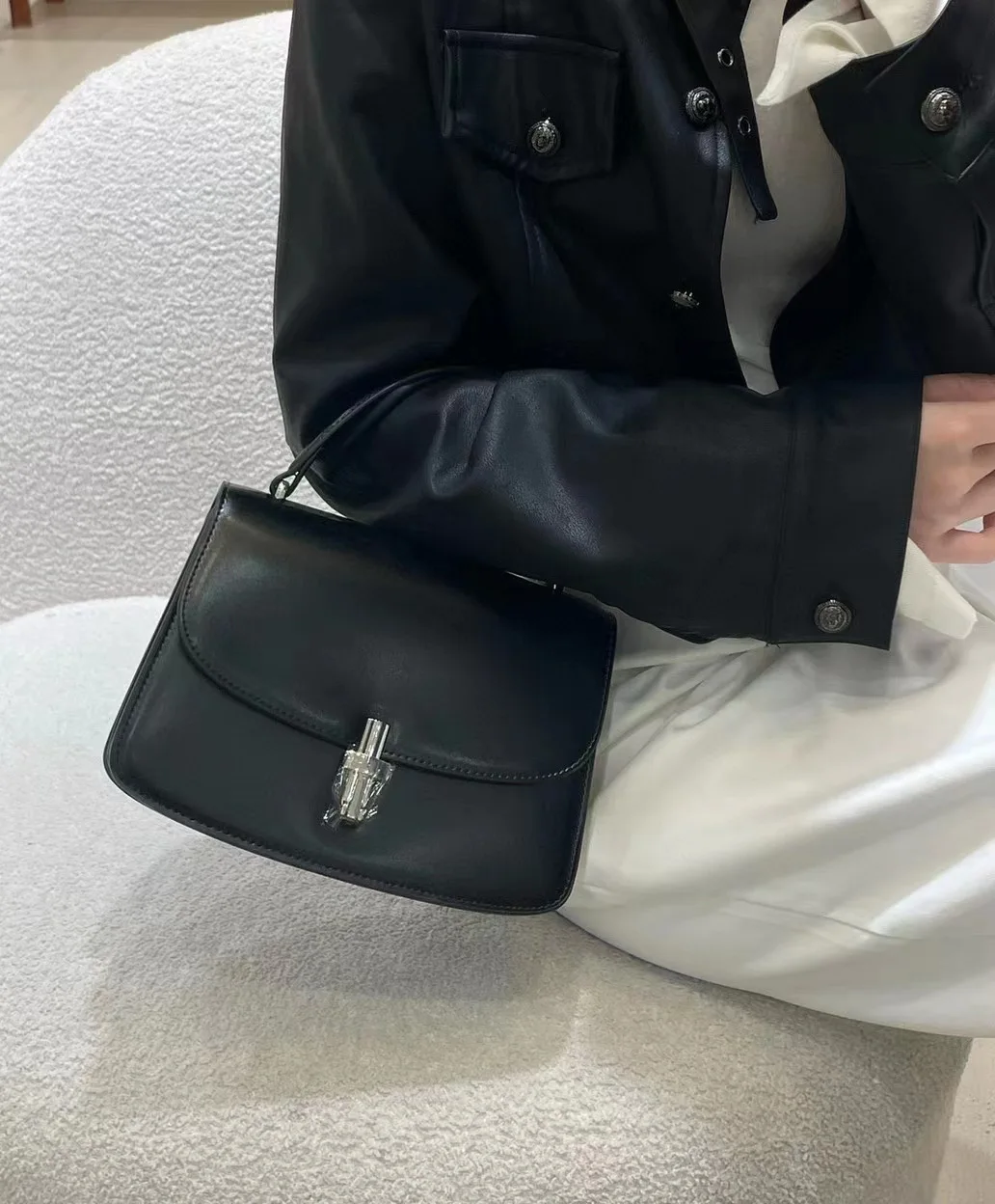 Borsa a mano da donna in vera pelle elegante per tutti i giorni_voghion.com