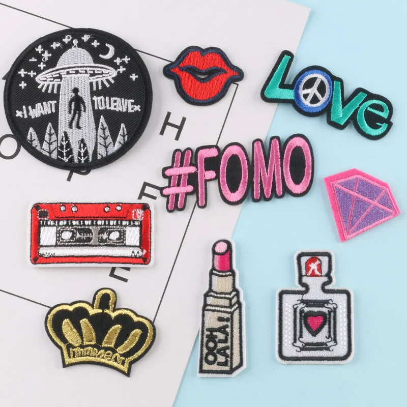 Cartoon Red Mouth Patches for Clothing Embroidered Iron On Badges Stripes Clothes Stickers Appliques DIY Decoration Patch |