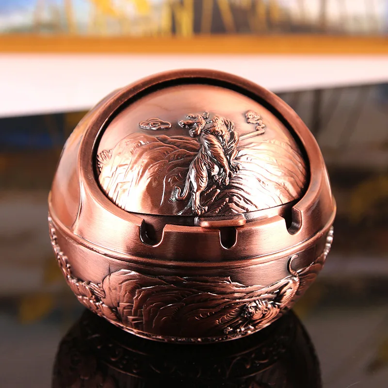 Retro Home Ashtray Creative Personality with Cover metal ashtray cigarettes ashtray Multi-function Office Living Room Anti-flying Ash Decoration Gift
