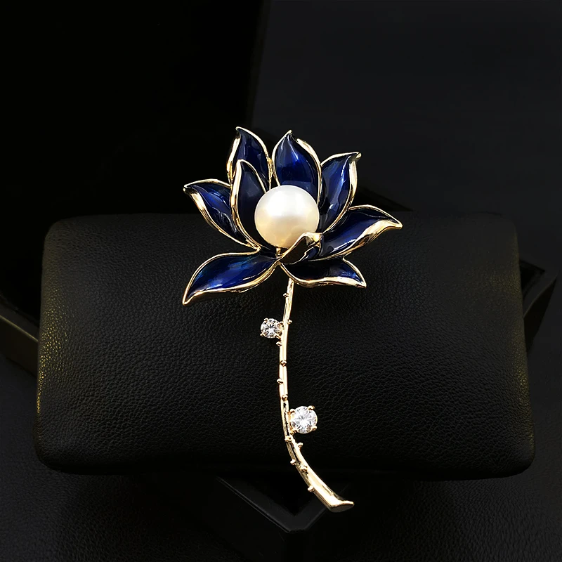 1678 Exquisite Blue Lotus Flower Brooch Women's Luxury Elegant Water Lily Corsage Pearl Pin Coat Suit Neckline Jewelry Accessory