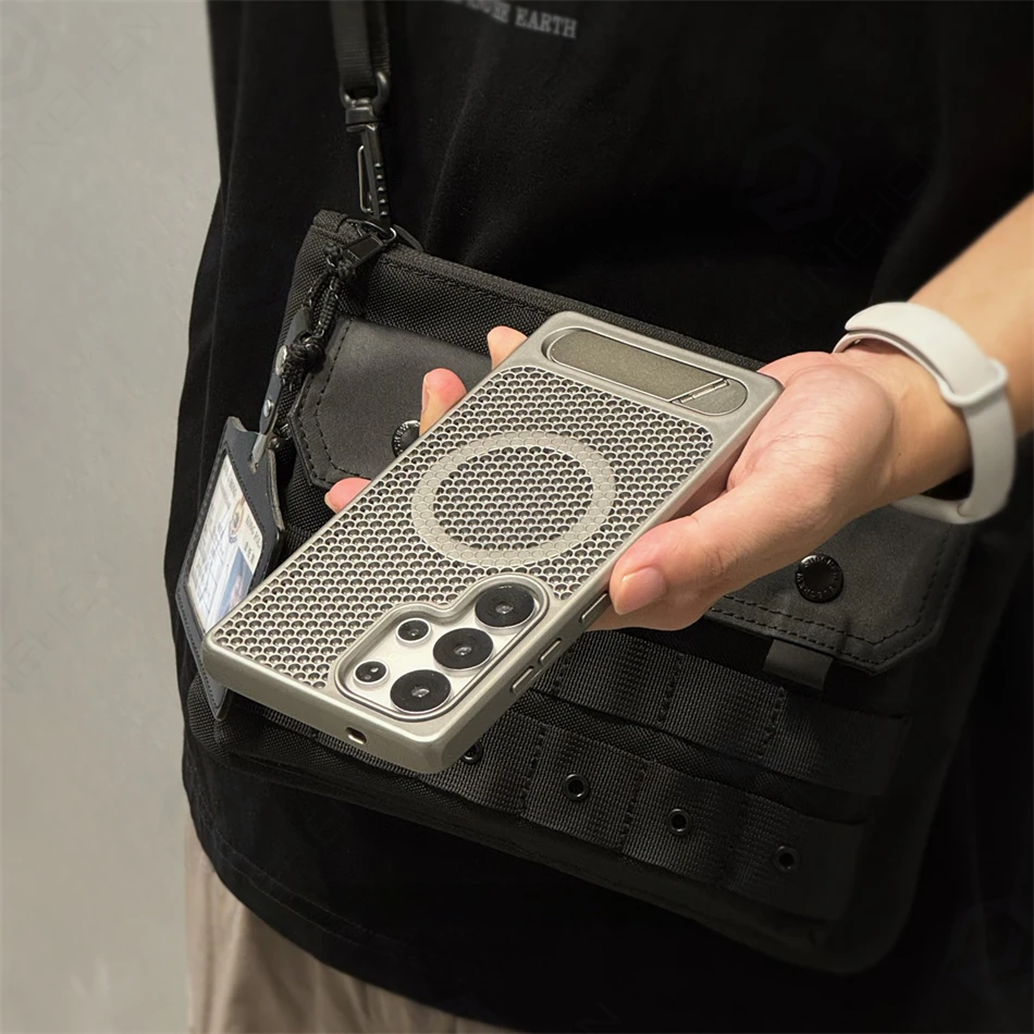 MagSafe Honeycomb Mesh Cooling Case with Alloy Lens Bracket and Wireless Charging Matte Cover
