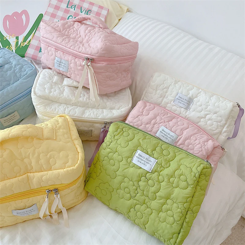Flower Cosmetic Bags Cases Girl Makeup Bag Women Quilting Cosmetic
