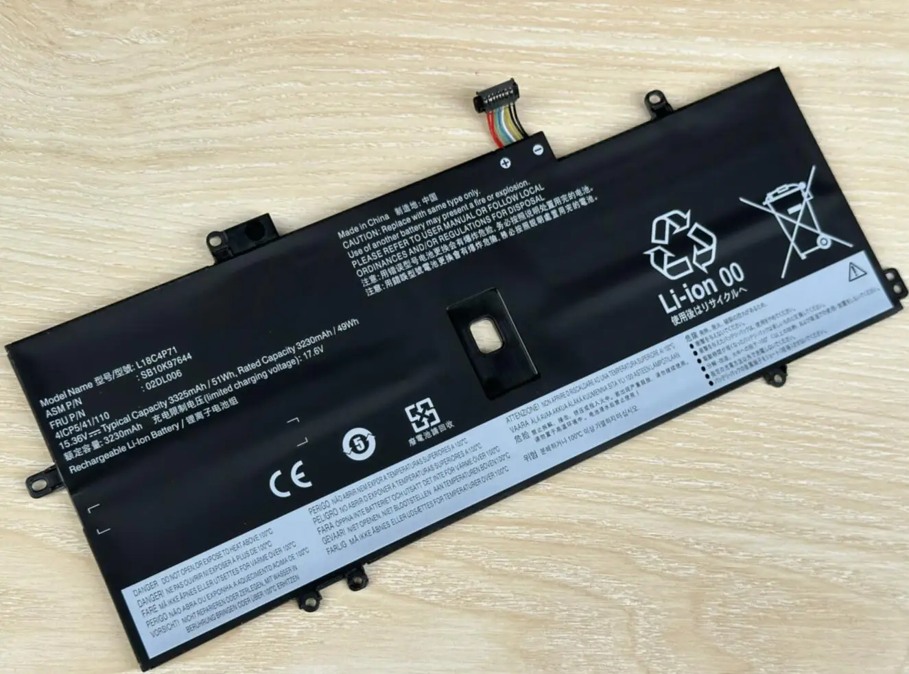 Laptop Battery L18L4P71 5B10W13930 02dl004 for Lenovo