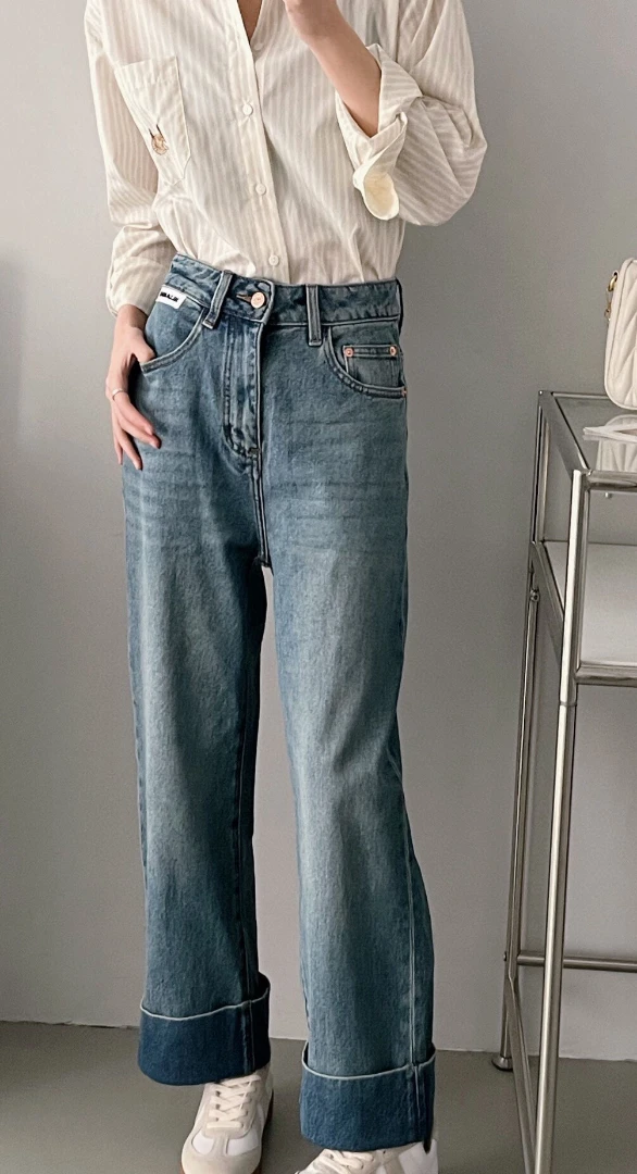 

153170 Fashion Classic Trendy Luxury Design New High Waist Straight Slightly Wide Leg Pants Jeans Female J1