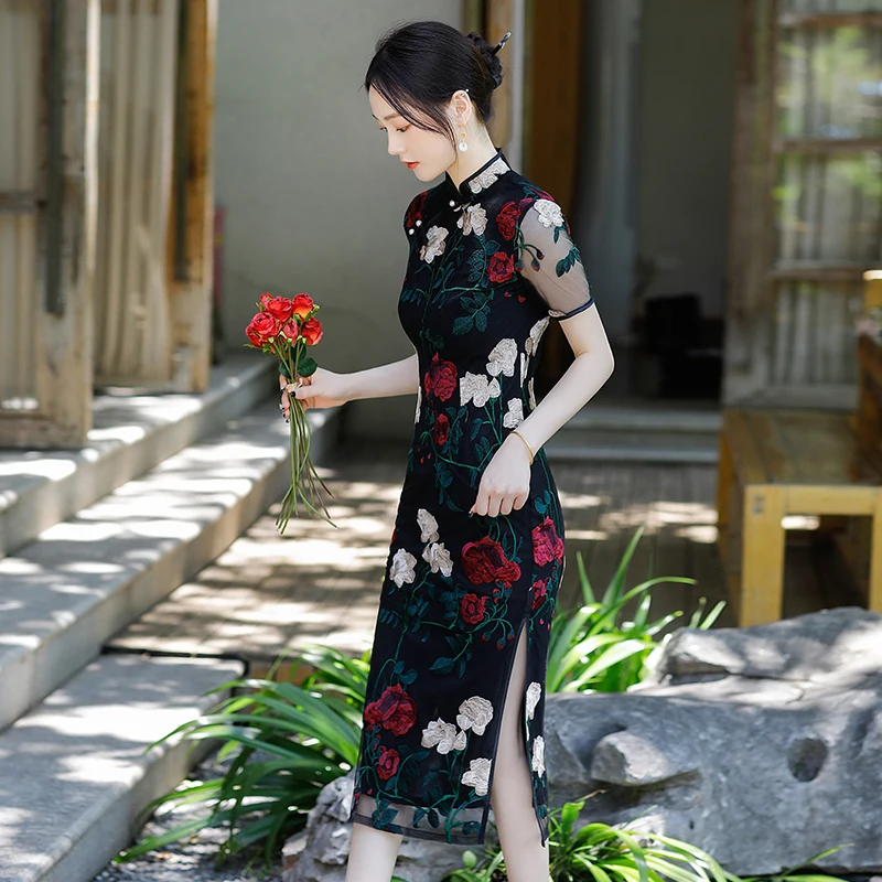 

Qipao Black Long Split Dress Flower Embroidery Clothes Sexy Oriental Vintage Traditional Chinese Style Elegant Cheongsam Party