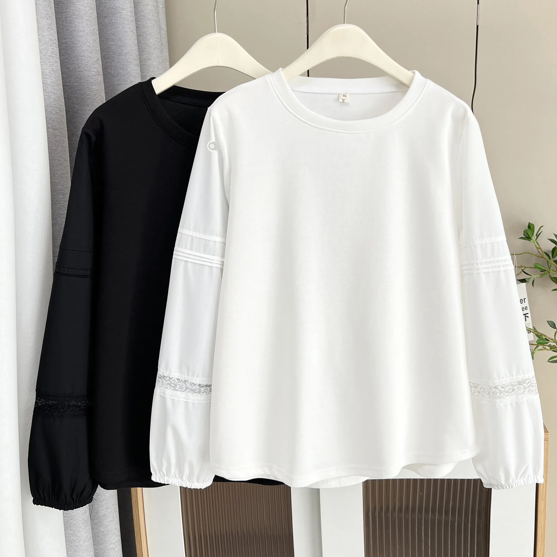 Fashion Plus Size Women's T-Shirt Autumn New Style Stylish Design And Lace Patchwork Sleeves Tops 2528