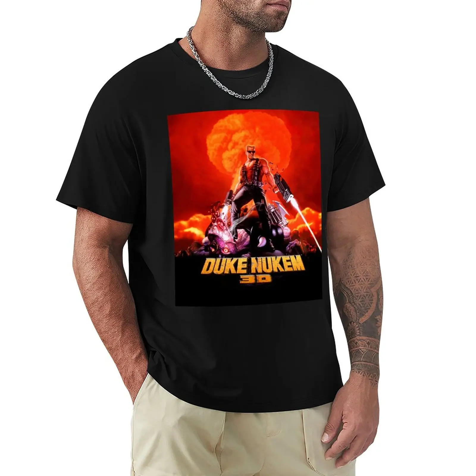 Duke Nukem 3D Retro Game Print (Alto Contrasto) T-Shirt Magliette Personalizzate Magliette Vuote Magliette Da Uomo