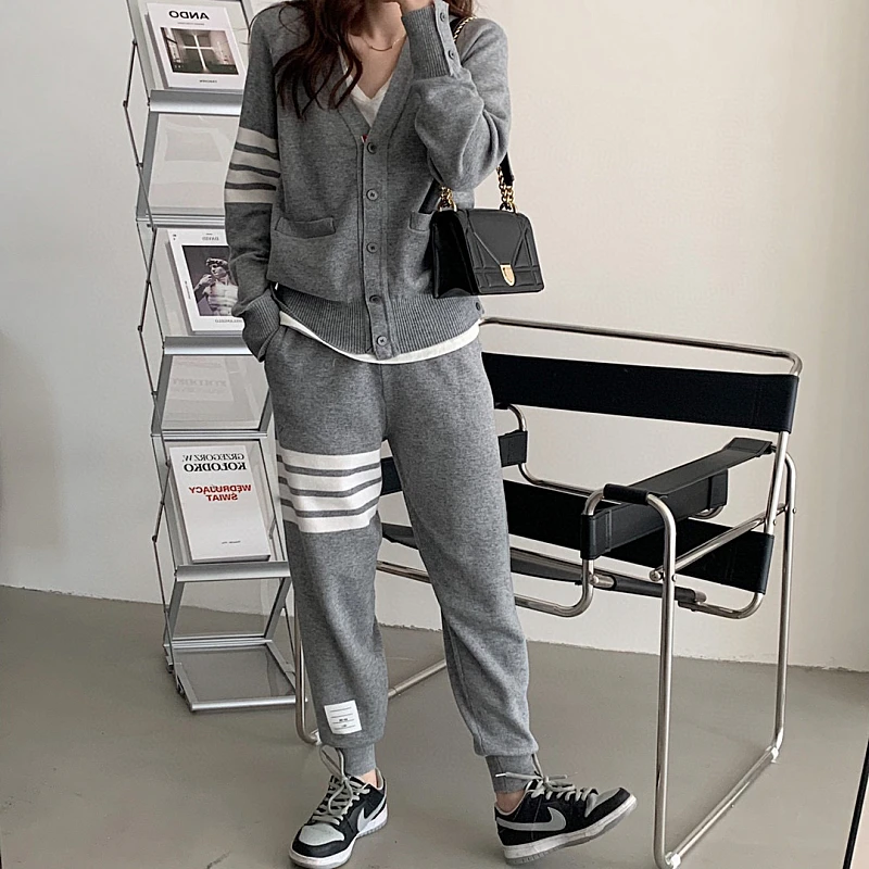 TB Classic Four-bar Knit Suit Women's Loose Joker V-neck Long-sleeved Knit Cardigan with Skinny Foot Pants