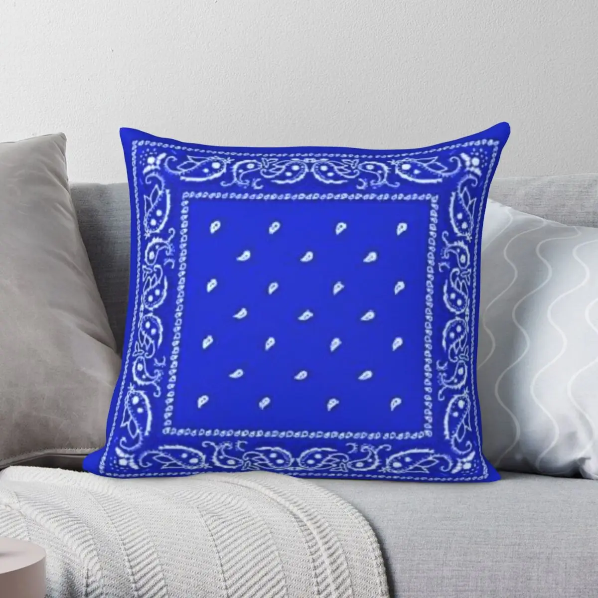 

Blue Bandana Square Pillowcase Polyester Linen Velvet Printed Zip Decor Car Cushion Cover