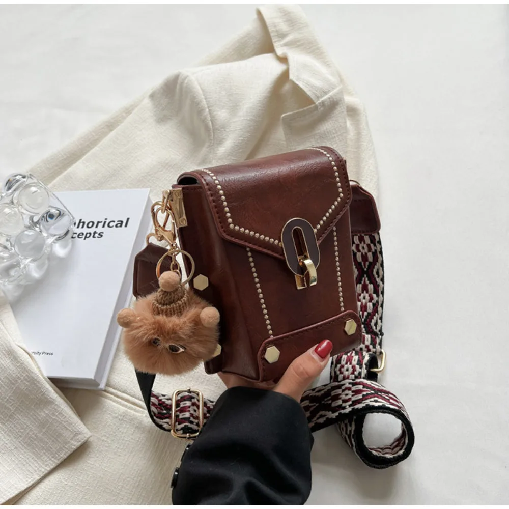 This year's popular Korean version of small for women 2024 new fashionable broadband crossbody bags, niche mobile_senzul.com