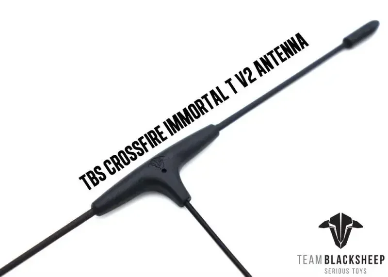 Antenne Immortal T v2 5.8GHz dépliée, montrant sa structure en T et son connecteur SMA doré.
