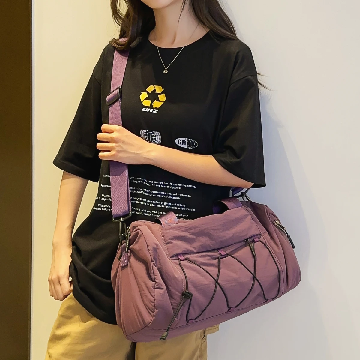 Large-Capacity Travel Bag for Women, Lightweight Satchel Cross-Body Sports Fitness Bag, Shoe Compartment, Short-Distance Travel Storage Luggage Bag, Men's Mountain Climbing Conference Business Trip