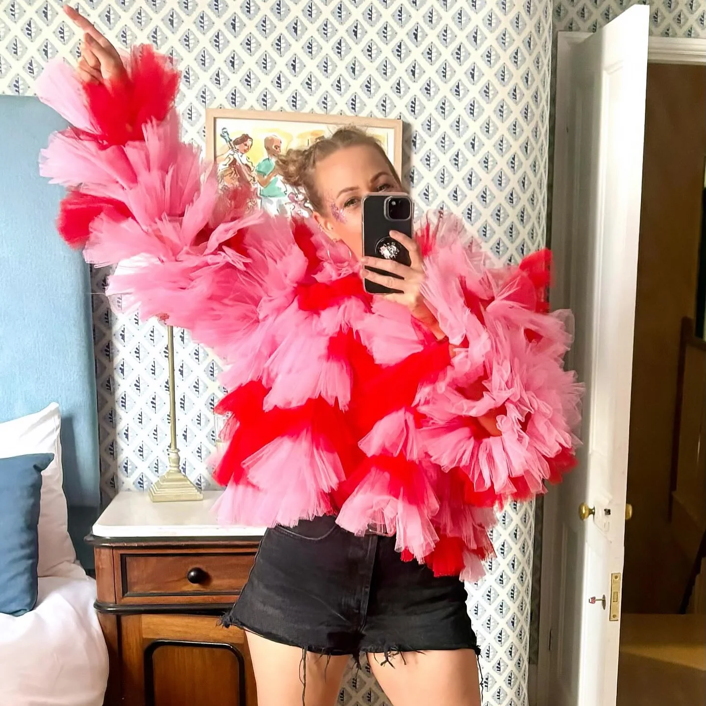 Fashion Colorful Tulle Women Jacket  Ruffles Tulle Girls Jacket Volume Tulle Women Jacekt Cape custom color