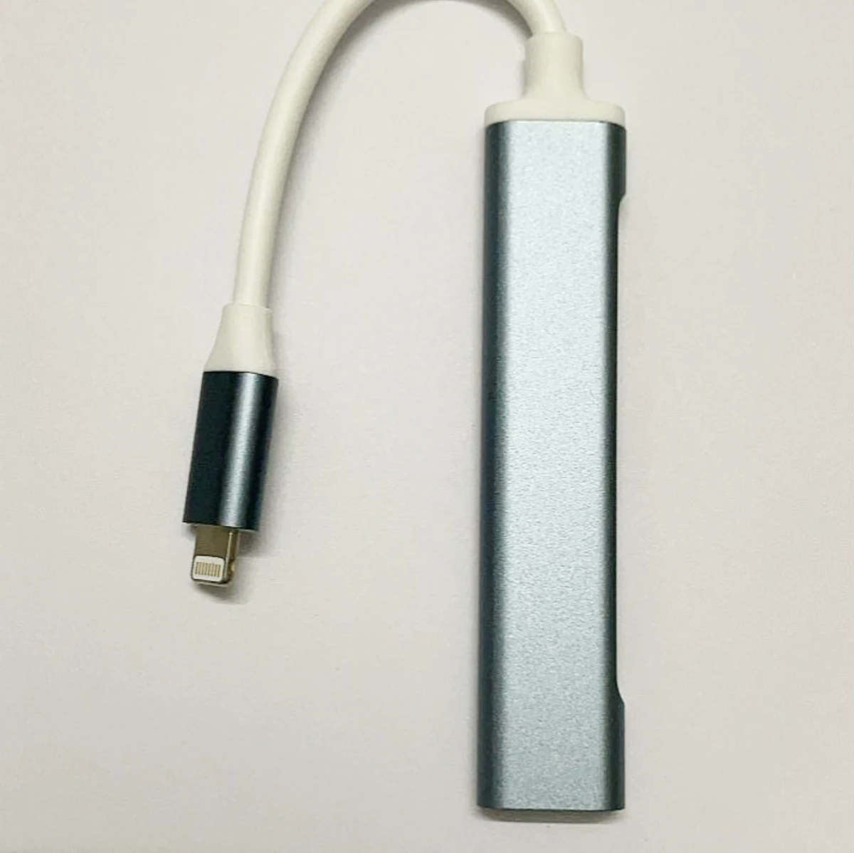 The ipad docking station is suitable for Apple lightning to USB docking station OTG adapter cable air3 mobile phone connected to