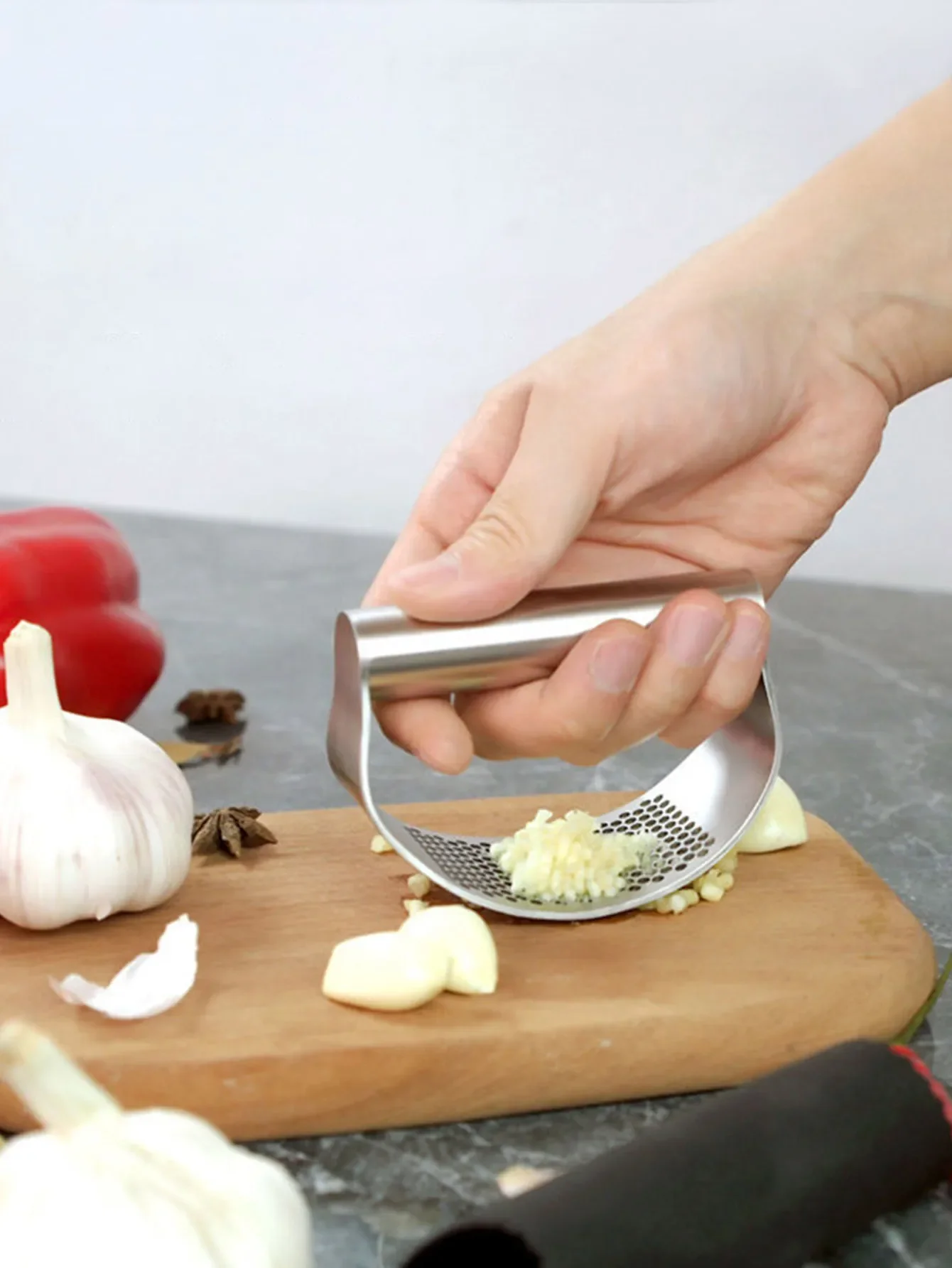 Garlic Mincer Manual Stainless Steel Garlic Crusher Press for Fruits & Vegetables Kitchen Food Processor Tool