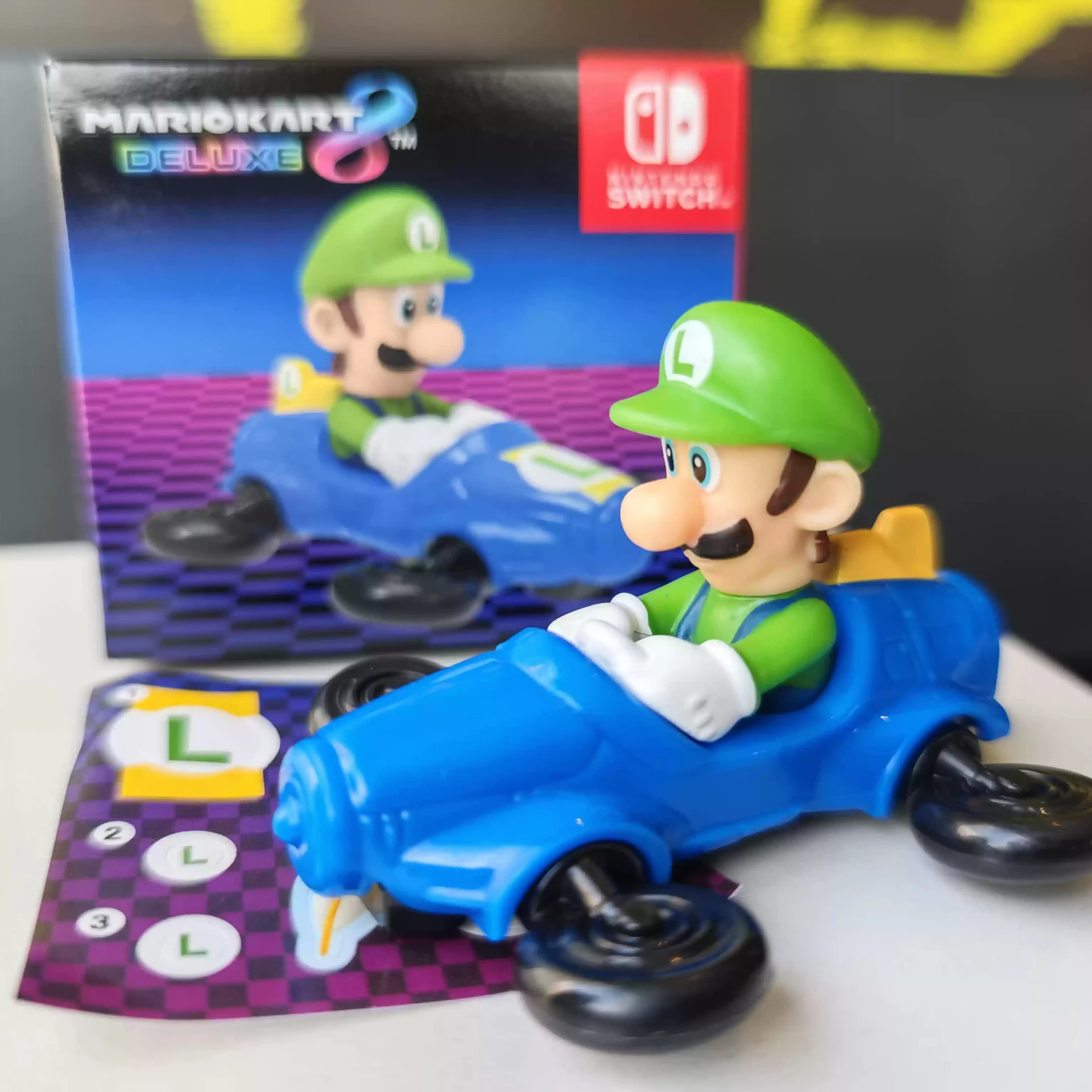 マリオ カート型ミニカー 約5cm ホバークラフトマクドナルド　ハッピーミール ニュースリリース | マクドナルド公式