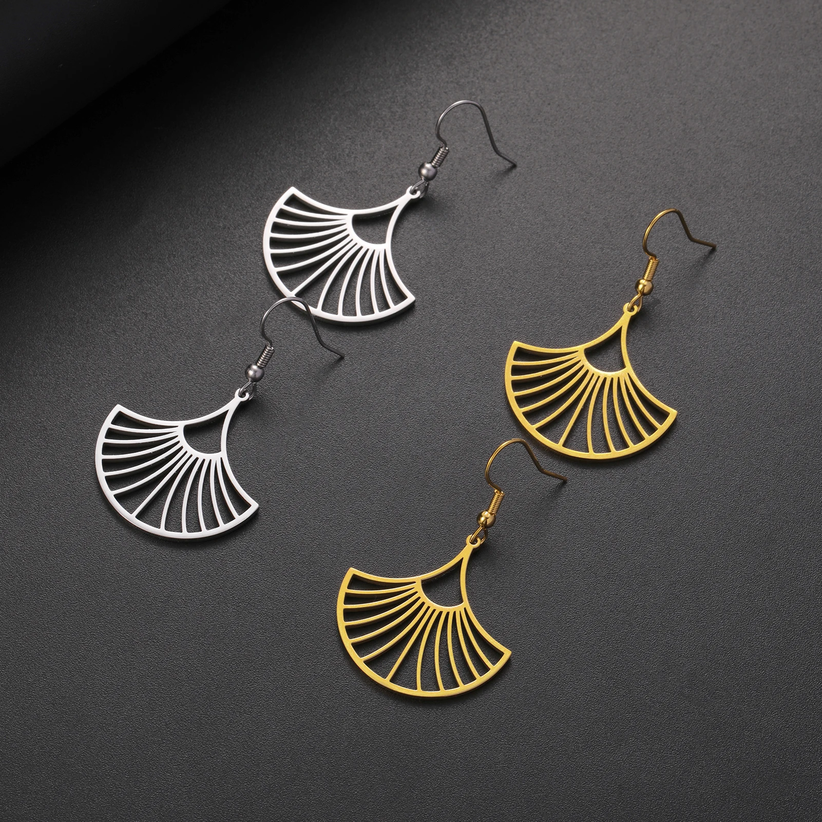 Kkjoy Mode Edelstahl Gold Farbe Hohl Fan-förmigen Ohrringe für Frauen Mädchen Partei Schmuck Geschenk Für Freund Großhandel neue – Detail 2