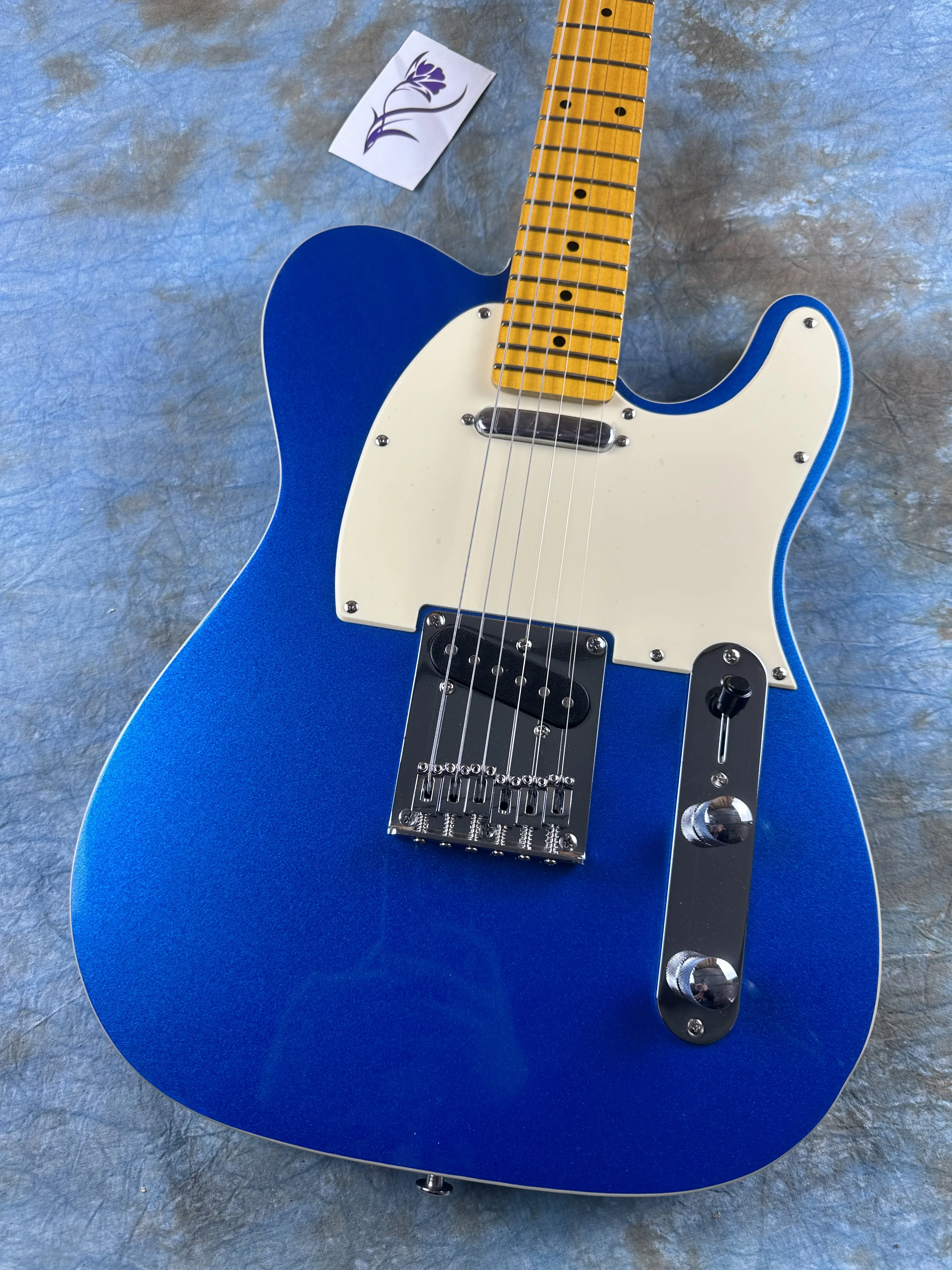 Telecast Electric Guitar Imported alder wood body shining blue and silver all over sandwich lightning package electric guitar electric guitar kit