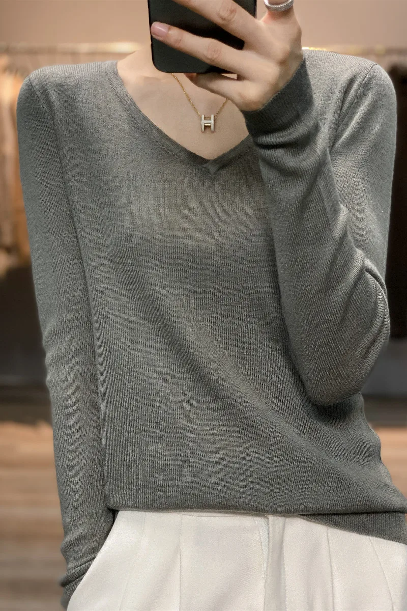 

23 Fine Imitation Wool Women's Clothing V-Neck Pullovers Spring and Autumn Thin Body Tops Fashion Solid Color Thin T-shirts With