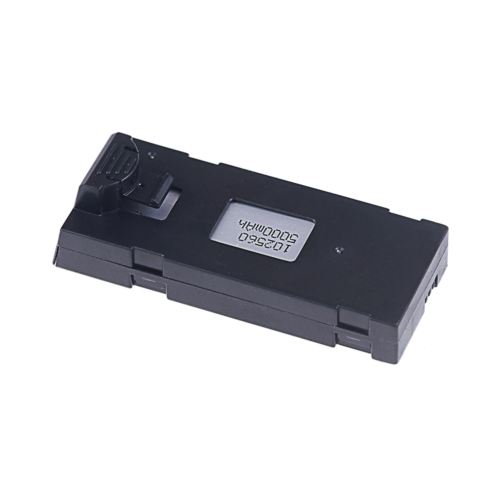 Batterie drone E88 5000mAh insérée dans le drone, prête pour un vol longue durée.