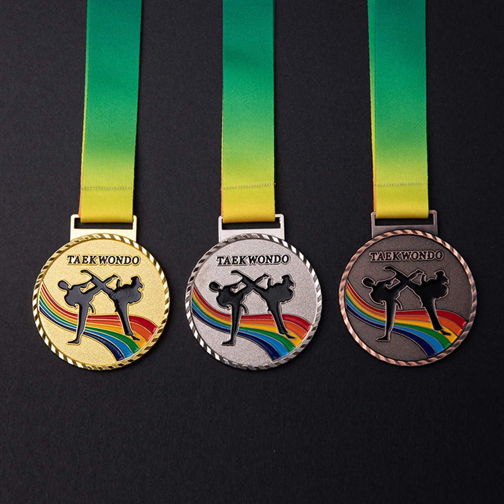 Athletic Sports Game Medals Kirsite Zinc Alloy Taekwondo Running Commemorative Gold Plated Emblem with Ribbons Medal