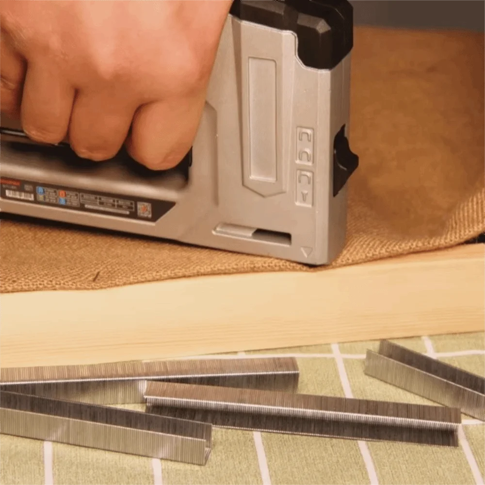 1000Pcs 8/10/12mm 도어형 스테이플 못 스테이플러 기계 액세서리 프레이밍 작업 T형 스테이플 U형 스테이플 수공구