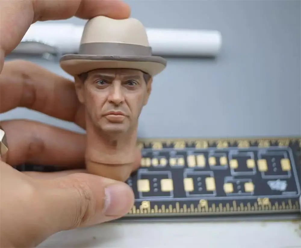 

1/6 PRESENT TOYS PT sp24 Gangster Man Officer Head Sculpture Carving with Hat Caps Model For 12" Action Figure Collect