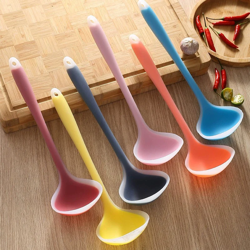 1Pc Silicone Spoon Soup Ladle Long Handle Soup Spoon Kitchen Serving Silicone Ladle Cooking Utensils Kitchen Accessories