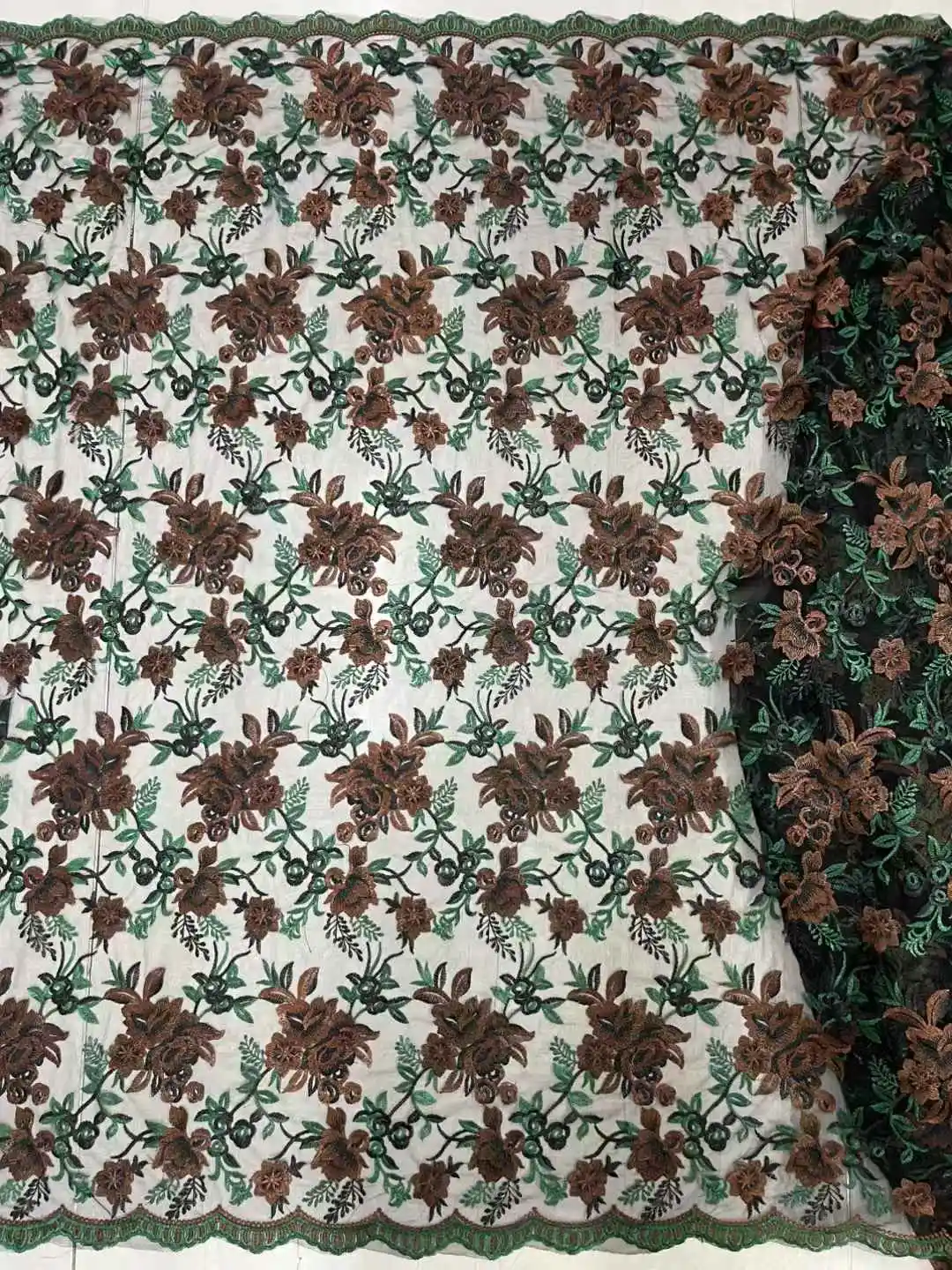 5 Yards Neueste Beste Qualität Zarte Bestickte Österreichische Spitze Sehr Weicher Mesh-Tüll-Stoff für Party- und Abendkleider NN_2468 – Detail 7