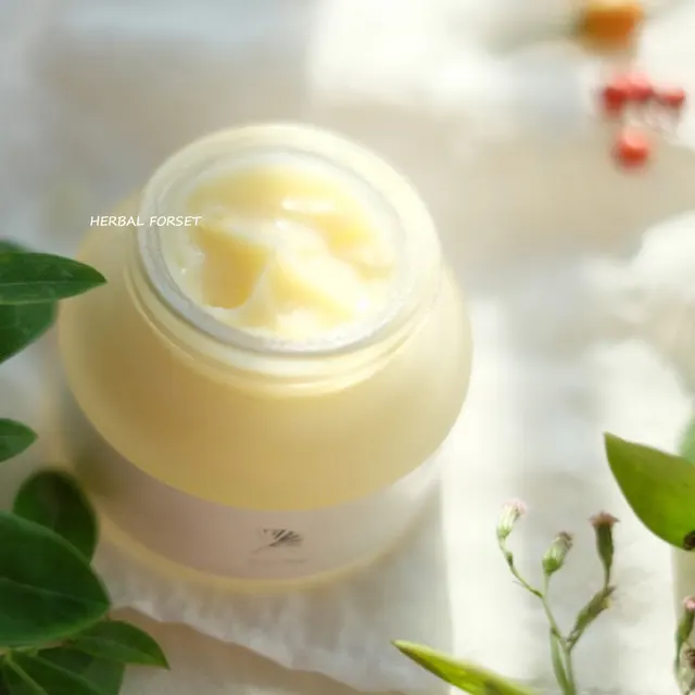 Natural Cupuacu Cream for deep hydration, moisturization, and firming