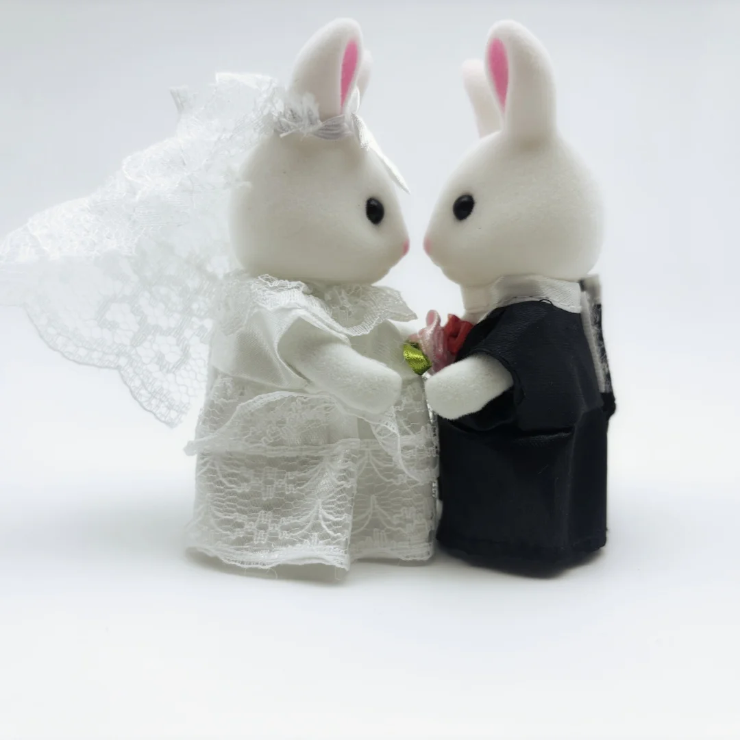 Valentine's Day Newlywed rabbit 1:12 Simulation Forest Family  Animal Dollhouse Figures Miniature FurnitureKitchen Accessories — view 3