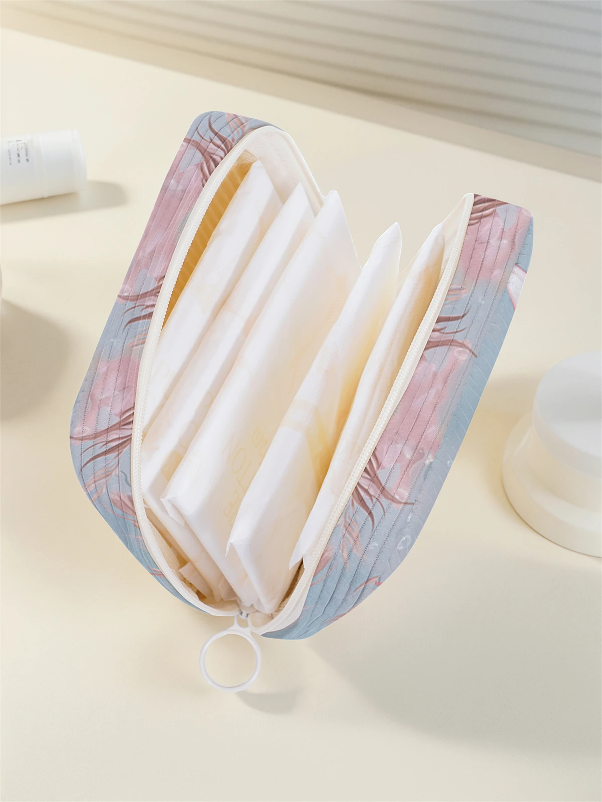 Mermaid pattern printed sanitary napkin storage bag, women's lightweight tissue bag, sanitary tissue bag