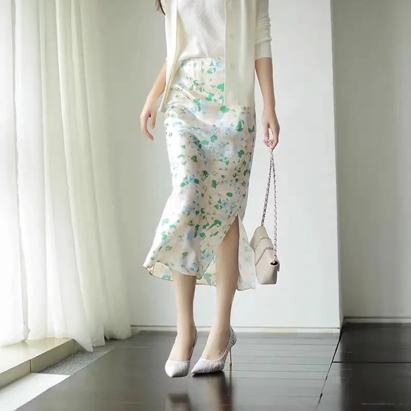

2023 Spring Summer Acetate Satin Elastic High waist Thin Ladies Skirts Women New Fresh Printed Split Fishtail Skirt for Women