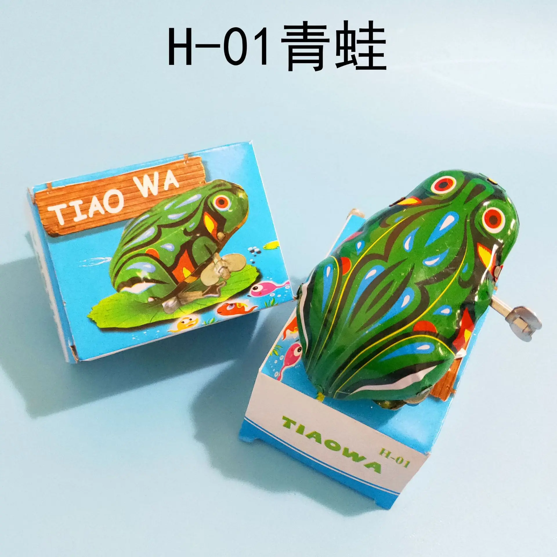 shop ⁑FROG⁑　giosアイローネ Amazon.com: HYSTYLE 6 Pcs Clockwork Spring Frog Toy Green