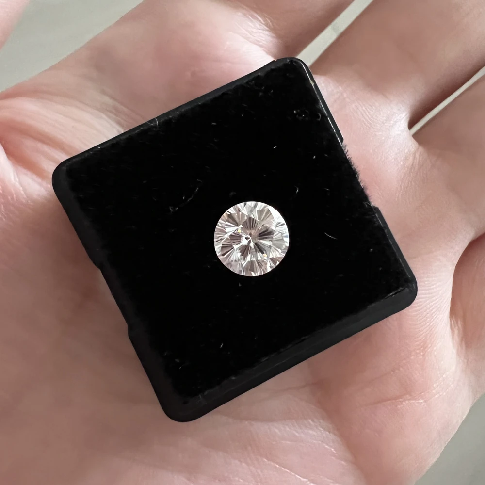 VVS1 6.5mm 1.0ct Sakura Cut Moissanite Diamonds D Color Round Excellent Cut Stone For Ring Making