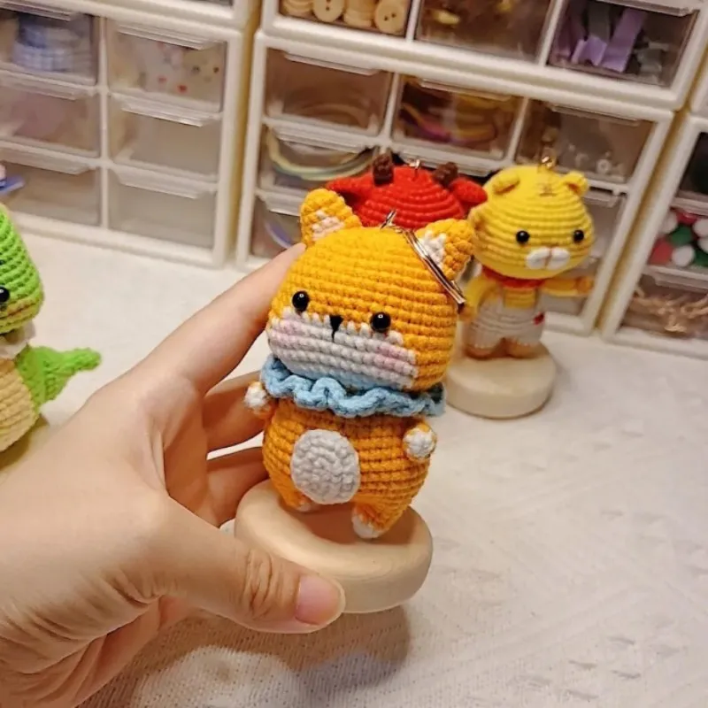 2pcs/Handmade crochet cute bear pendant, animal keychain, crossbody packaging accessories, exquisite and beautiful workmanship