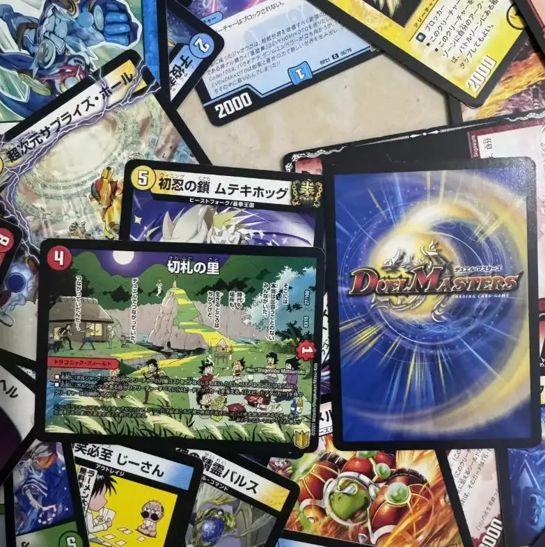 Duel Masters Gioco di Carte da Tavolo, Copertina Flash Versione 3D, Collezione di Carte Duel Masters, Giocattoli Figure VR/MAS/R/U/C - immagine 3
