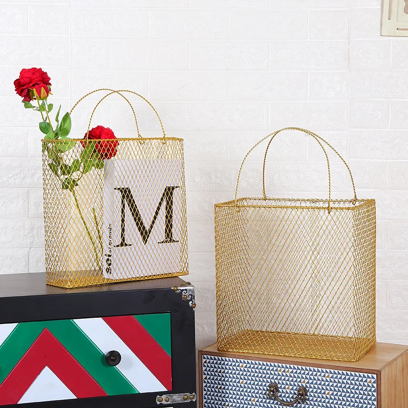 Mesh Metal Table Storage Basket with Handle Chic Nordic Scandinavian Rose Gold Desk Storage Basket Magazine Organizer Home Decor