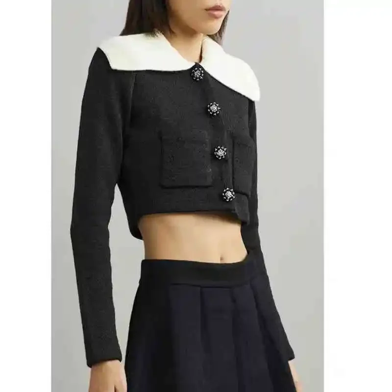 

Black and White Contrast Large Lapel Diamond Button Knitted Jacket 2023 Autumn and Winter