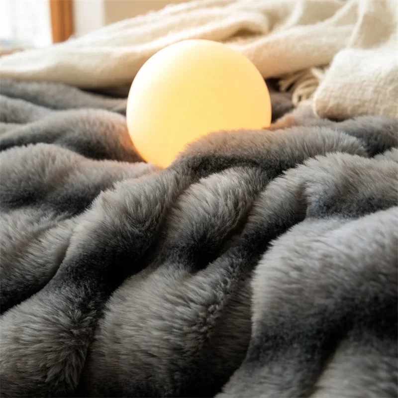 ���� �䳢 �� �÷��� ��� �ܿ� ������ �ſ� ������ ��� ħ�� ���Ÿ� ������ ���� Ŀ�� ��ǰ�� ������ ���