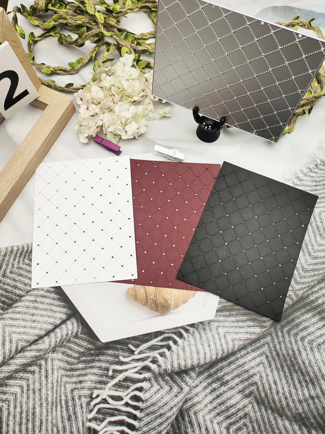 2024 Quilting Seam Heart Background Rectangle Frame Set Metal Cutting Dies for Scrapbooking DIY Photo Album Card Making Stencil