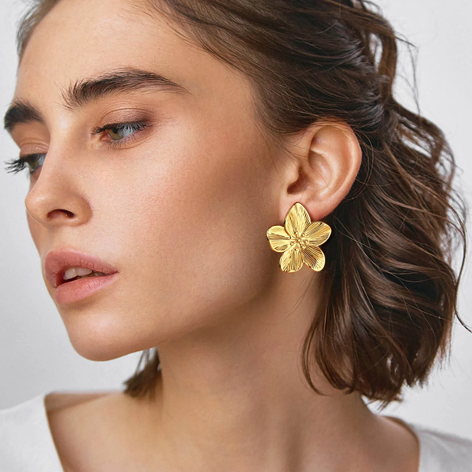 Uworld Hypoallergenic Fashion Vintage Flower Earrings Premium Alloy Women's Party flower earrings
