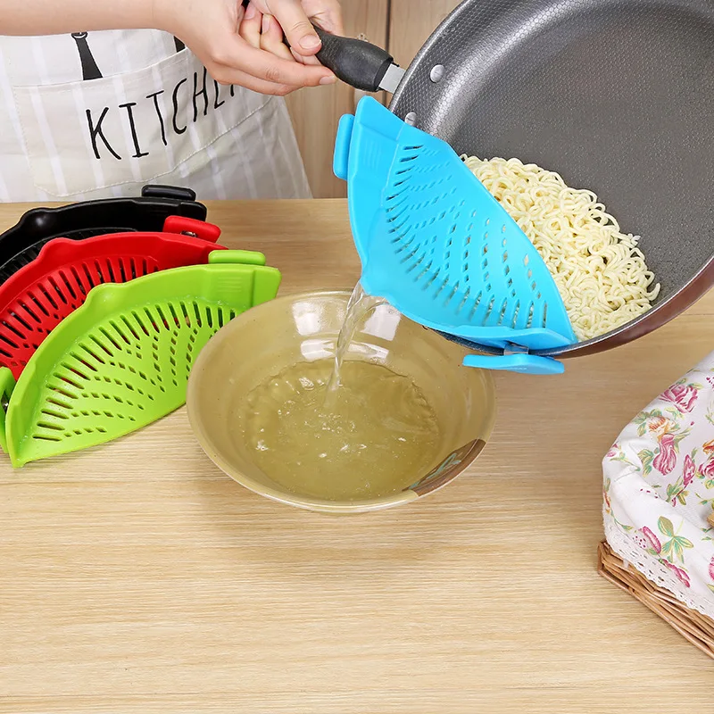 Hot sale Kitchen Strainer Clip Silicone Colander Fits all Pots and Bowls Kitchen Pasta Pot Clip On Hot Silicone Pot Strainer