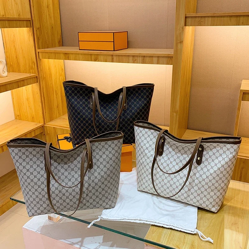 Large Capacity Shoulder Bag Women's PU Leather Handbag for Commuting and Casual Use Versatile Tote Bag 5